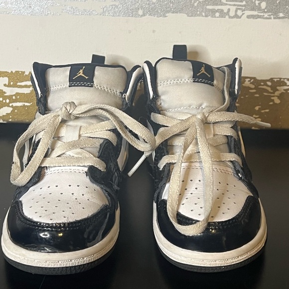 Jordan  1 “Patent” - Picture 3 of 7